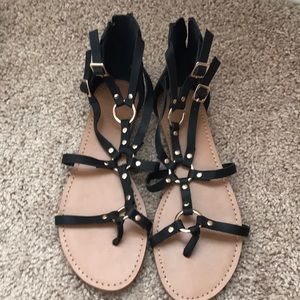 Forever 21 gladiator sandals. Sz 7.
